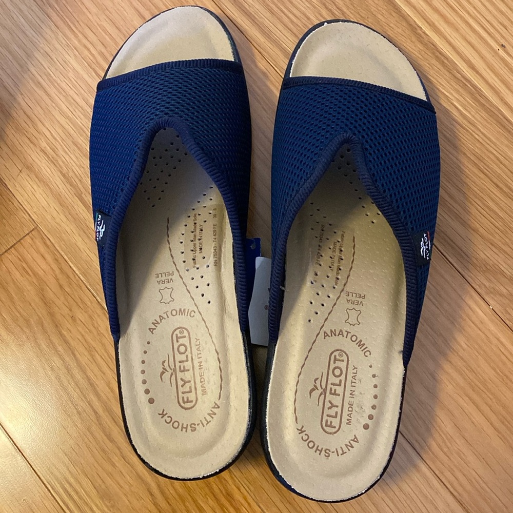 Fly Flot blue anti-shock sandals
